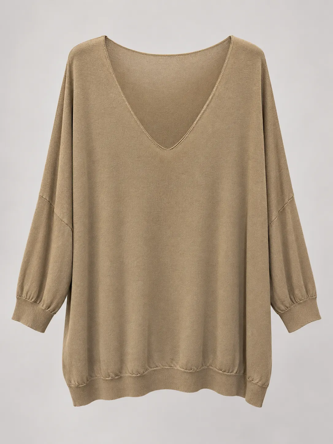 Jersey camel con cuello de pico